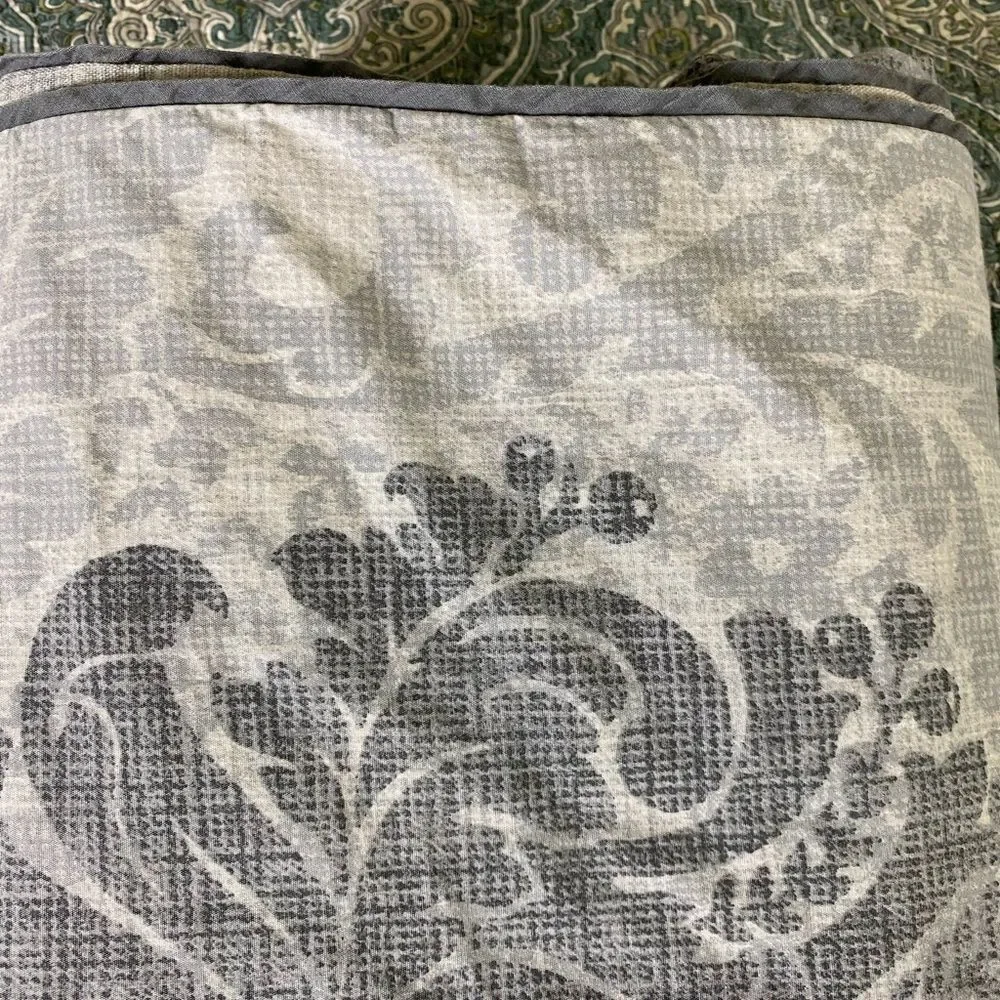 Tahari elegant floral